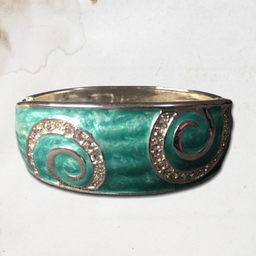 BEAUTIFUL Turquoise and silver bracelet